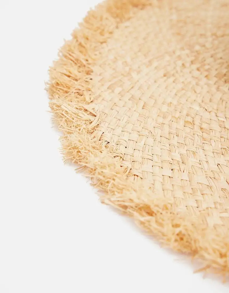 Pamela Beige - Waneta