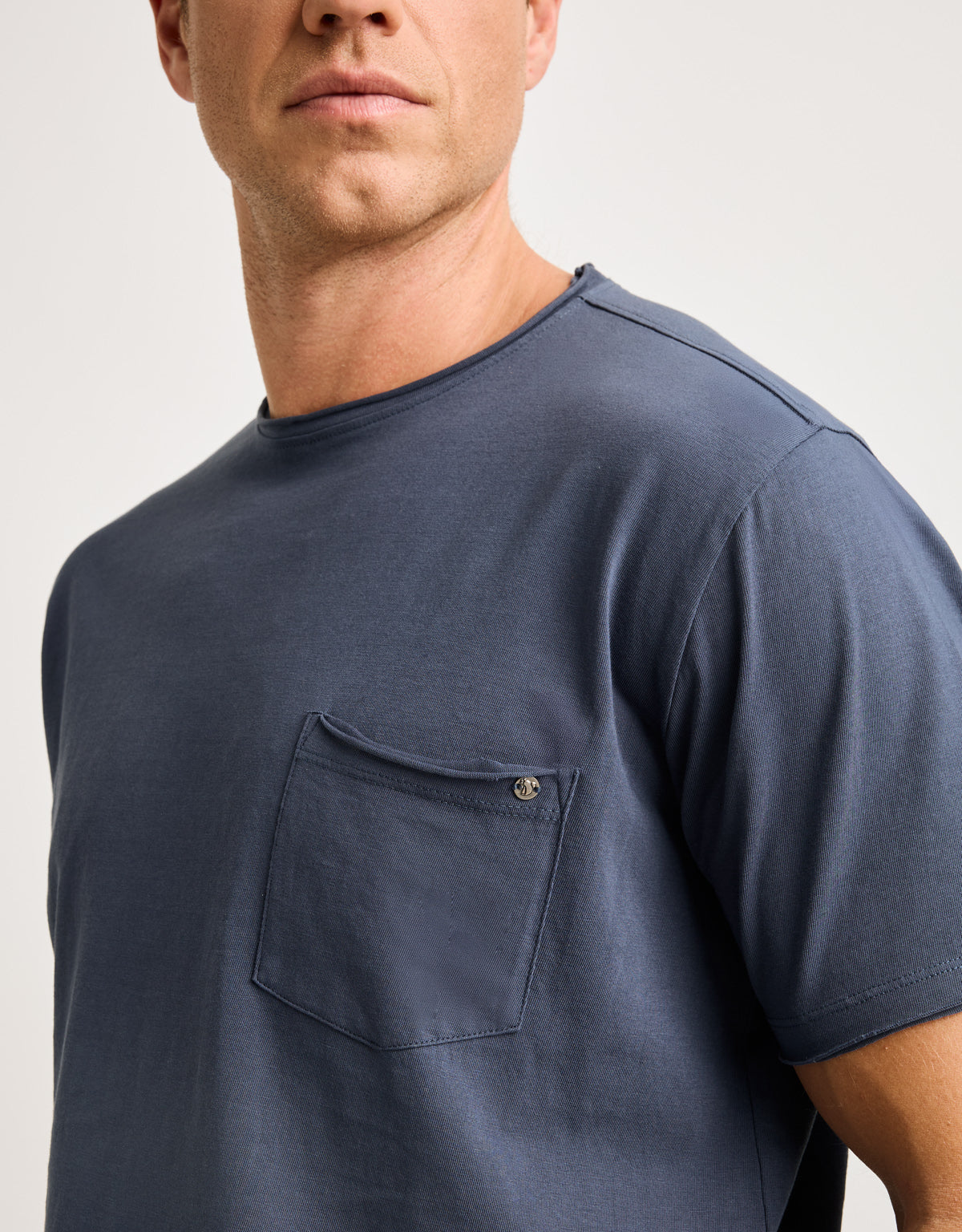 Marineblaues T-Shirt mit kurzen Ärmeln - Astre