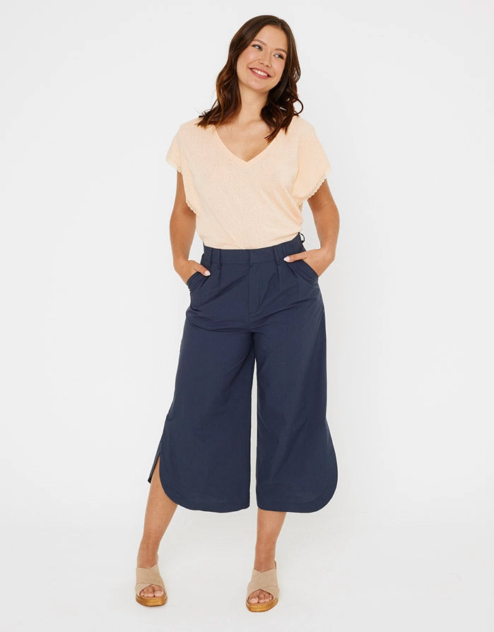 Camiseta Manga Corta - Judi