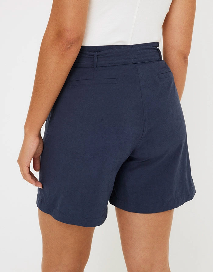 Bermuda Corta con Cinturón - Valiana