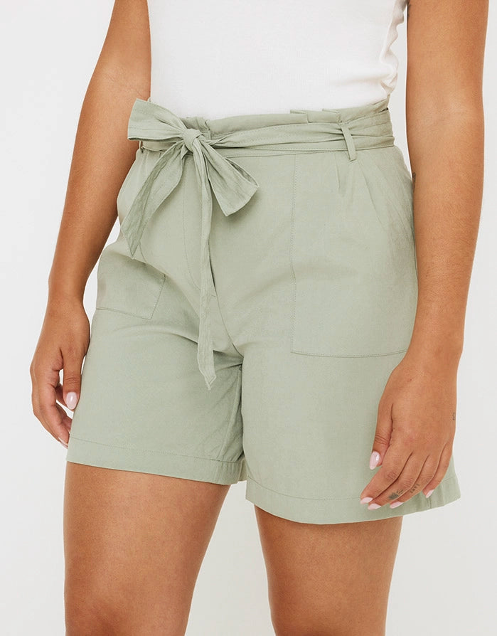 Bermuda Corta con Cinturón - Valiana