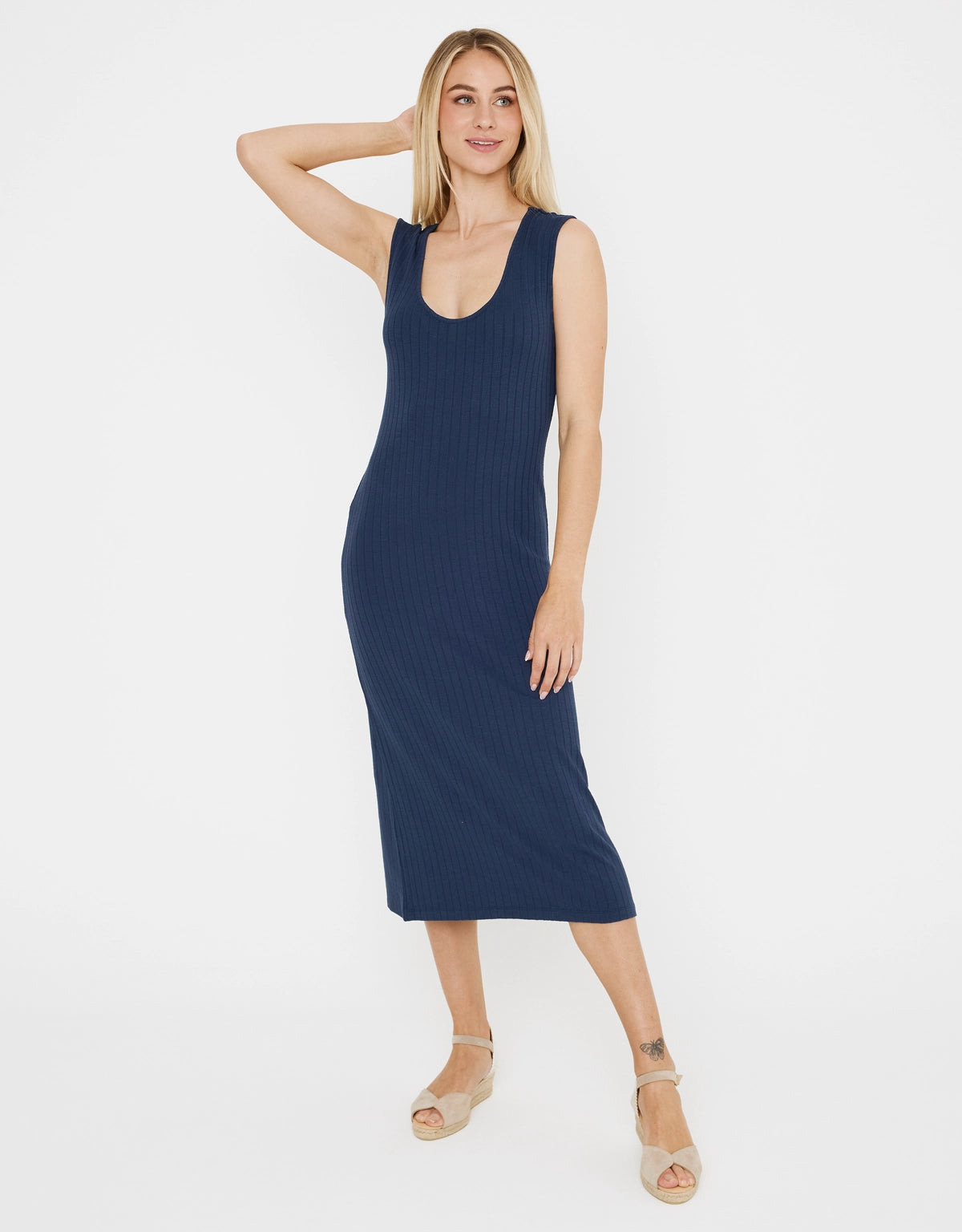 Vestido Midi Largo Cuello Redondo - Desita