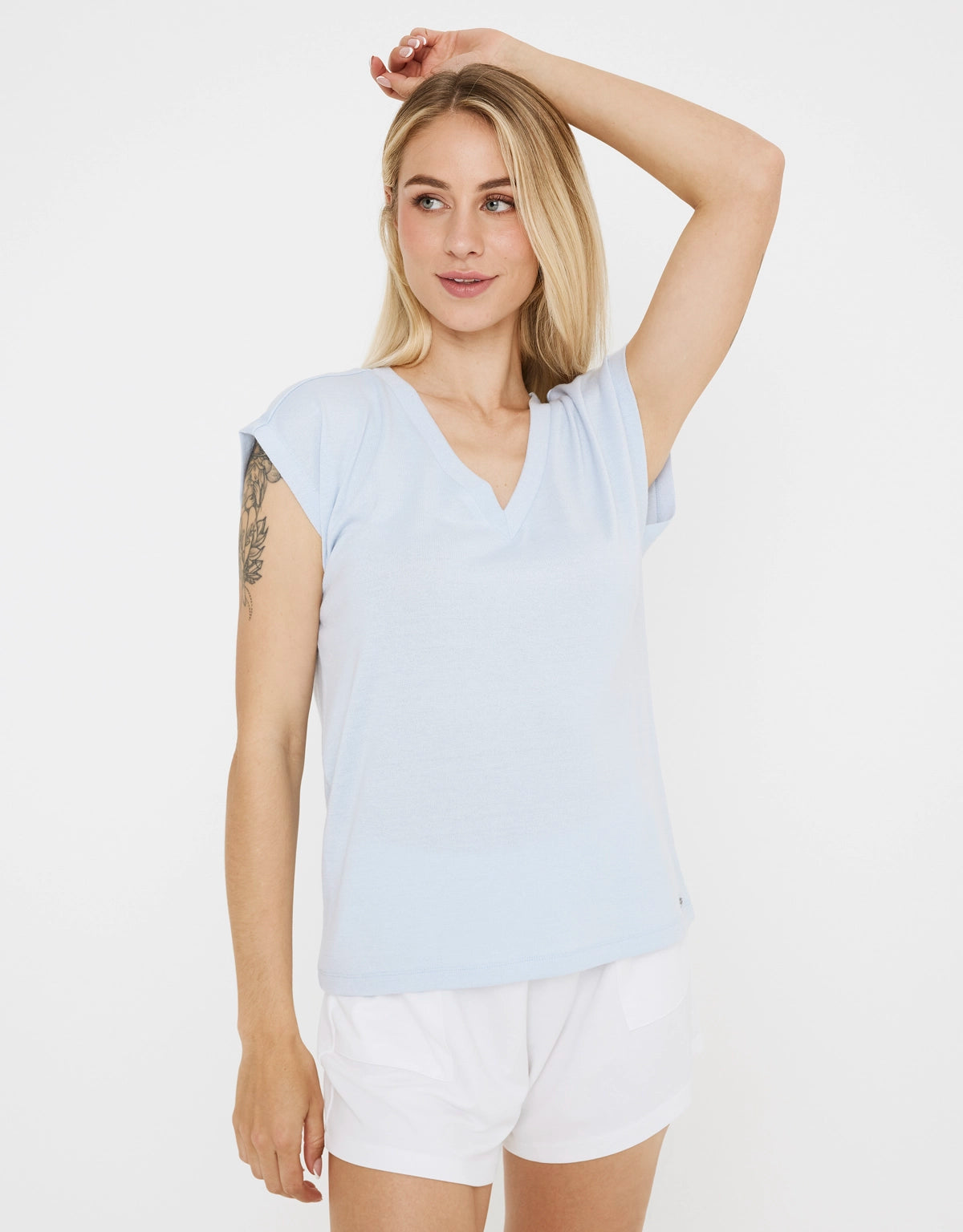 Camiseta Básica Cuello Pico - Imara