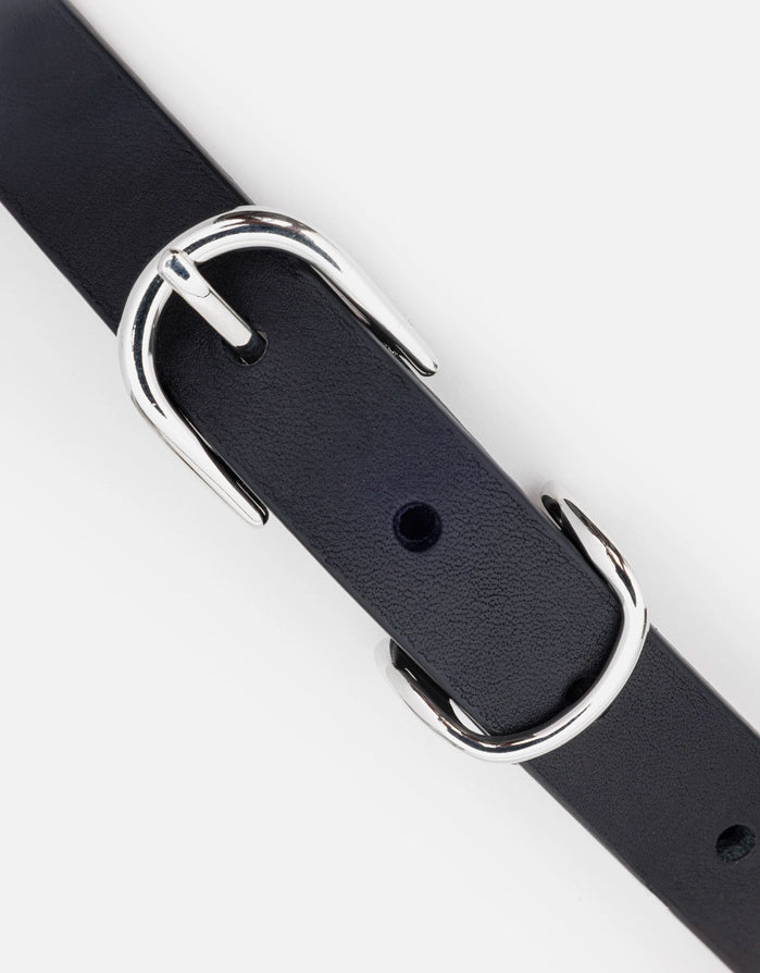 Schmaler Ledergürtel in Schwarz - Marisa