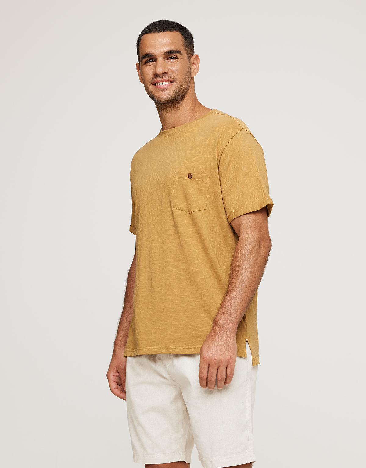 Camiseta Manga Corta Mostaza - Button