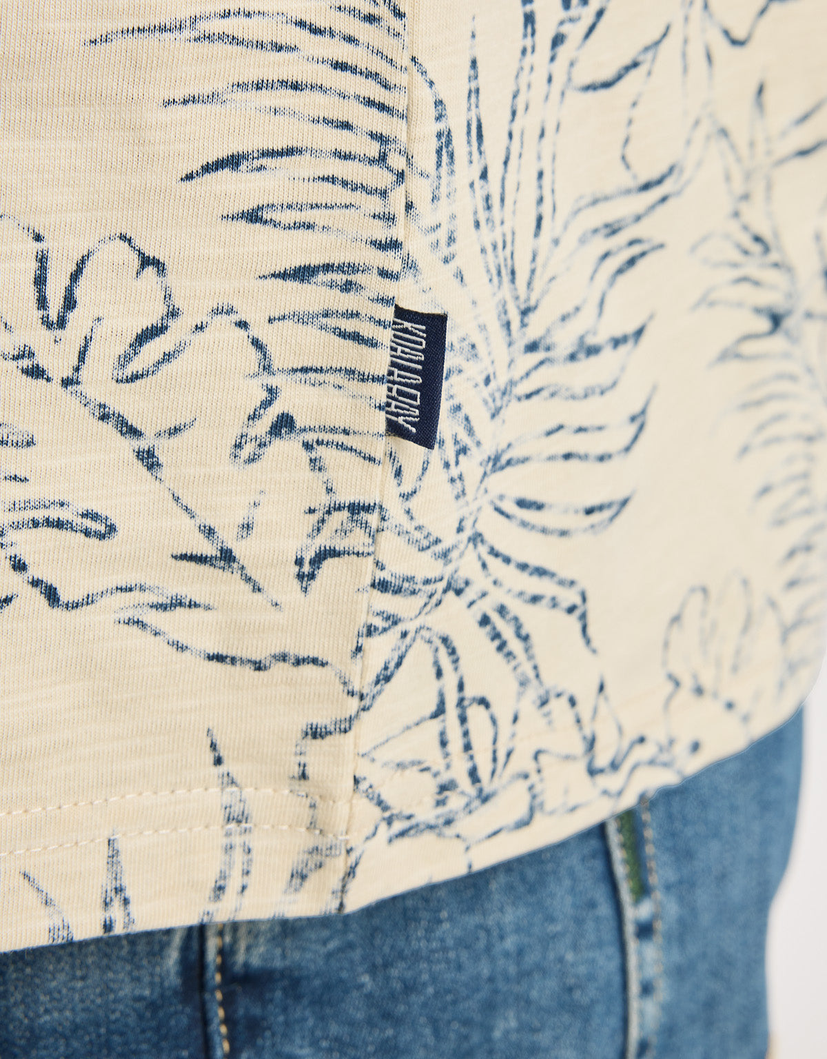 Camiseta Manga Corta Beige - Lago 5