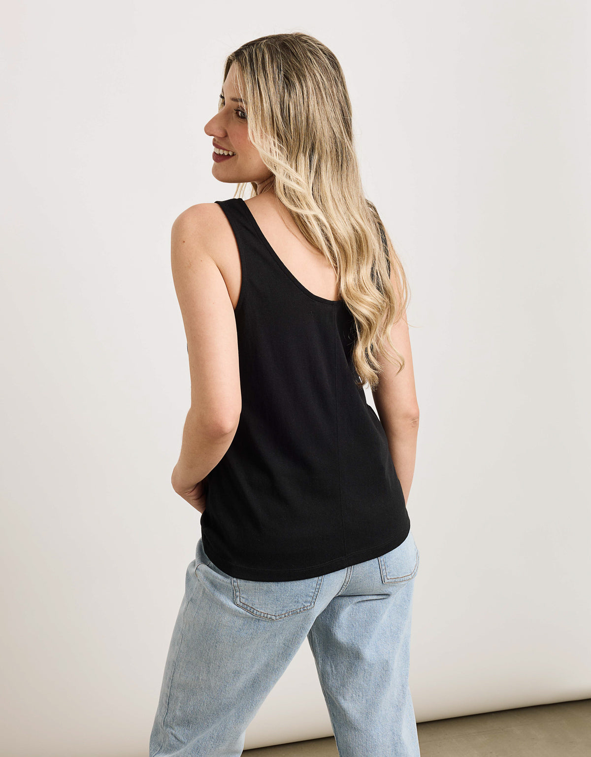 Camiseta Tirantes Negro - Daxin