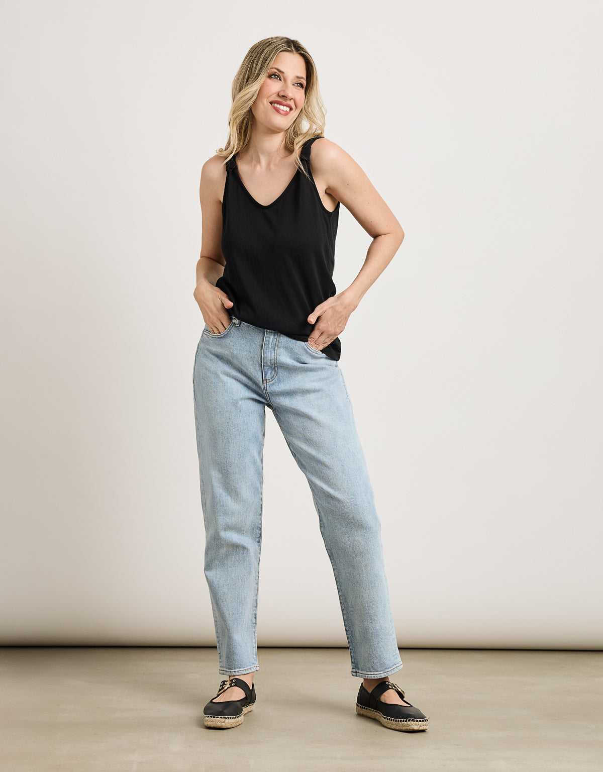 Camiseta Tirantes Negro - Daxin