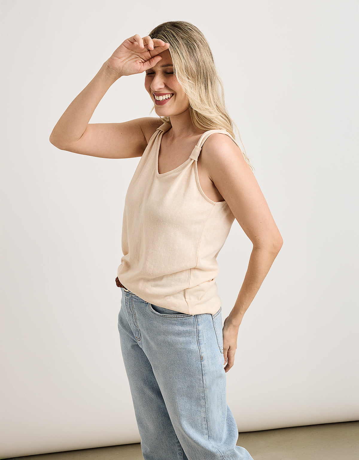 Camiseta Tirantes Beige - Daxin 2