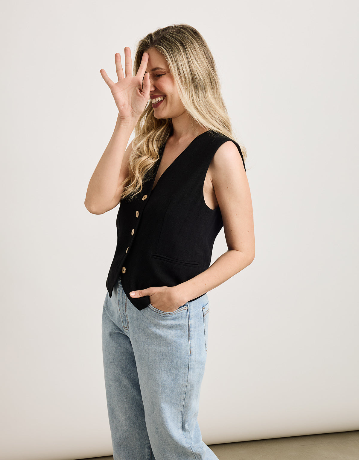 Chaleco Negro - Chai 3