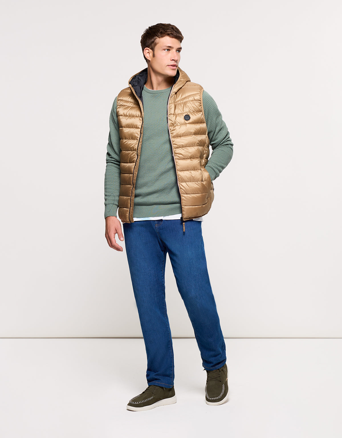 Chaleco Dorado con Capucha - Gisborne 9