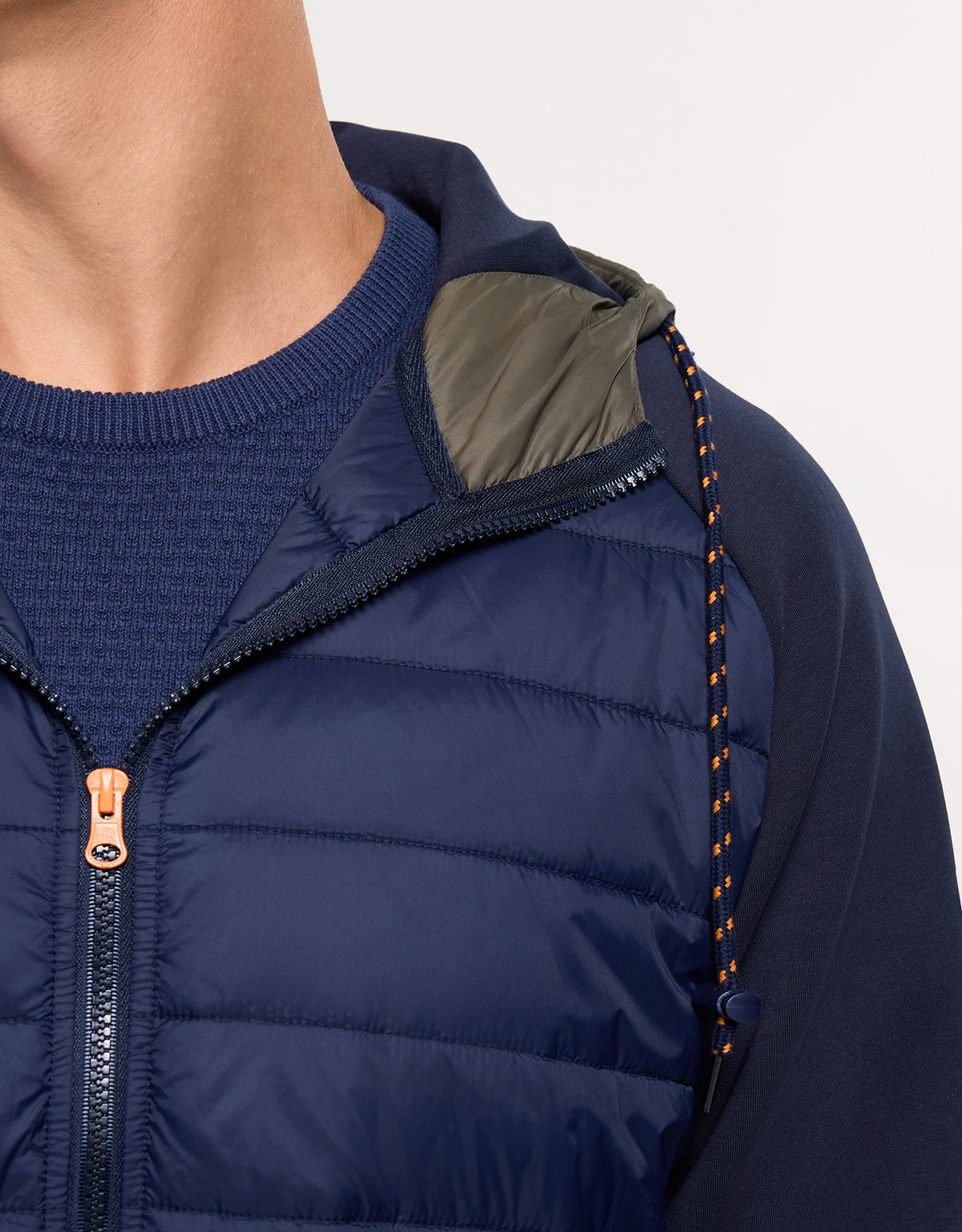 Chaqueta con Capucha Azul Marino - Nuni 5