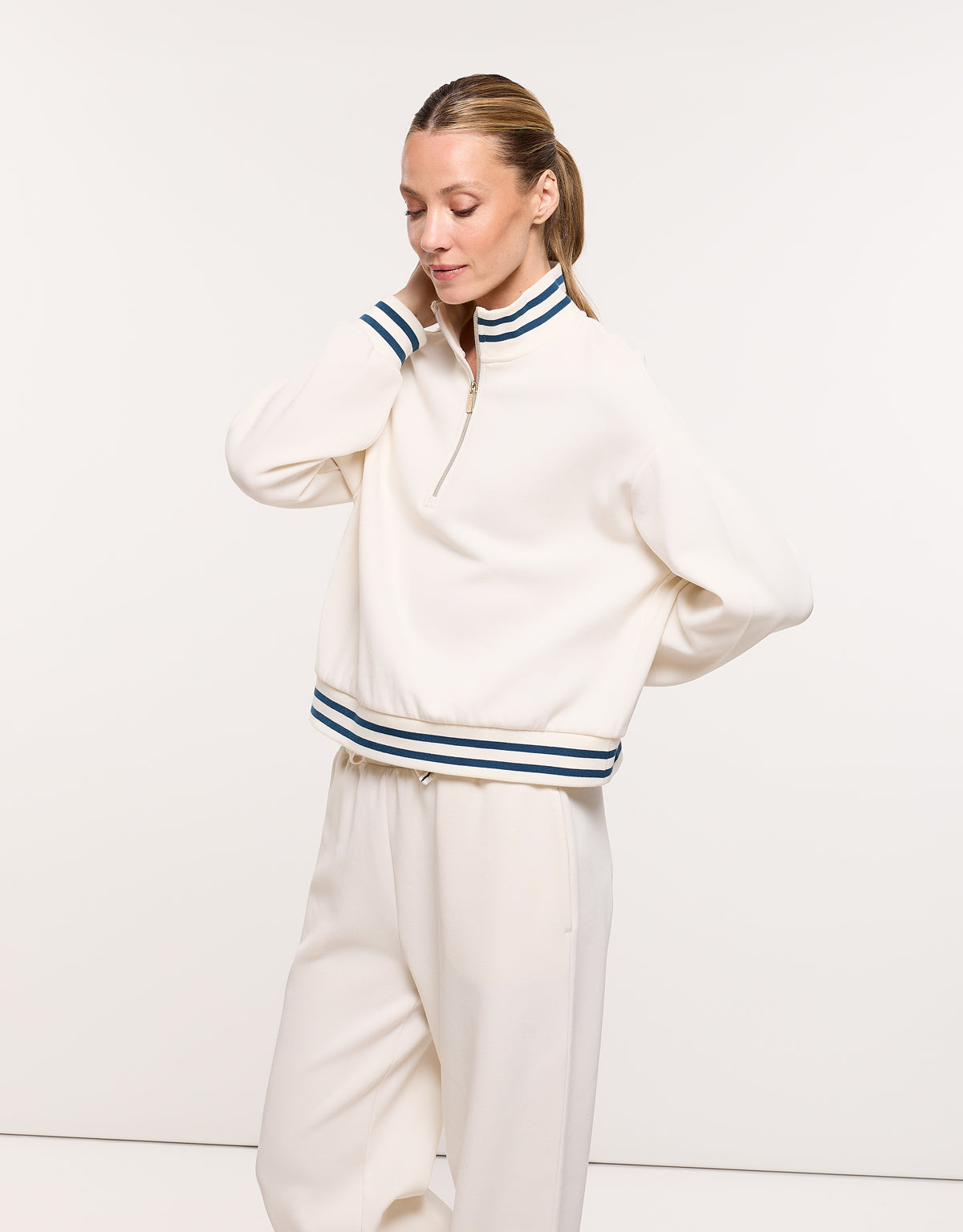 Sudadera de Punto Piqué Blanca - Tanami 3