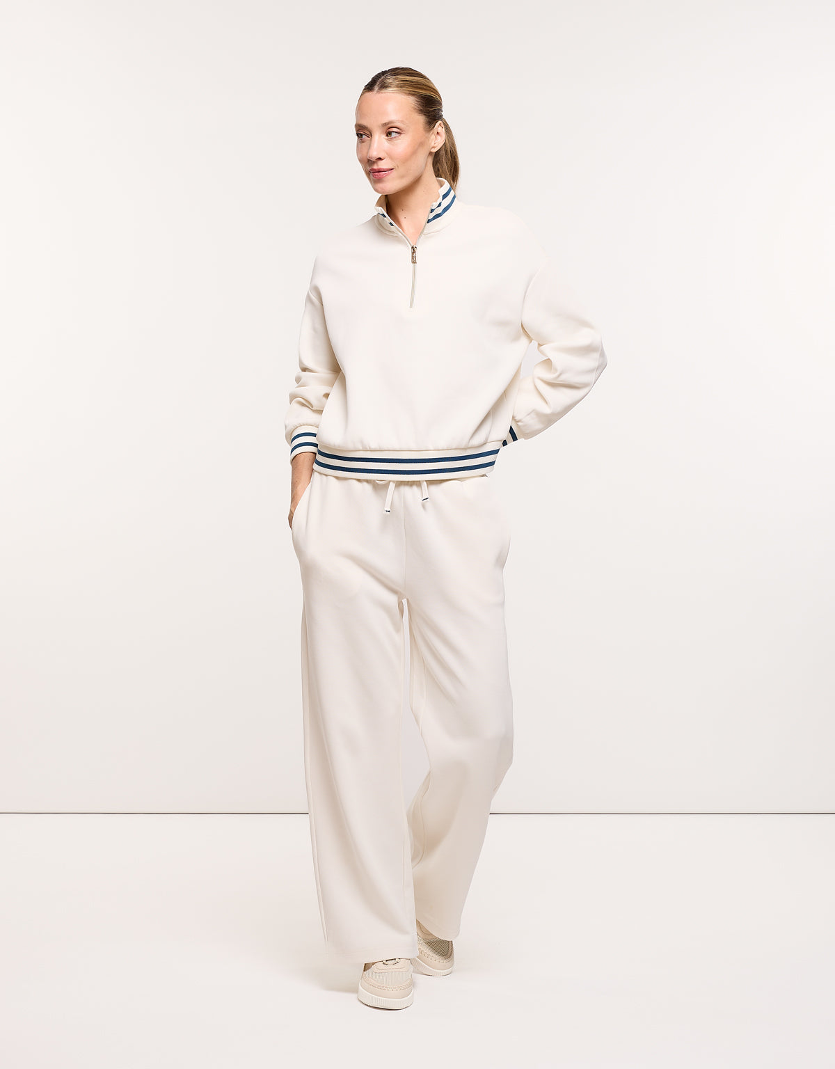 Sudadera de Punto Piqué Blanca - Tanami 7