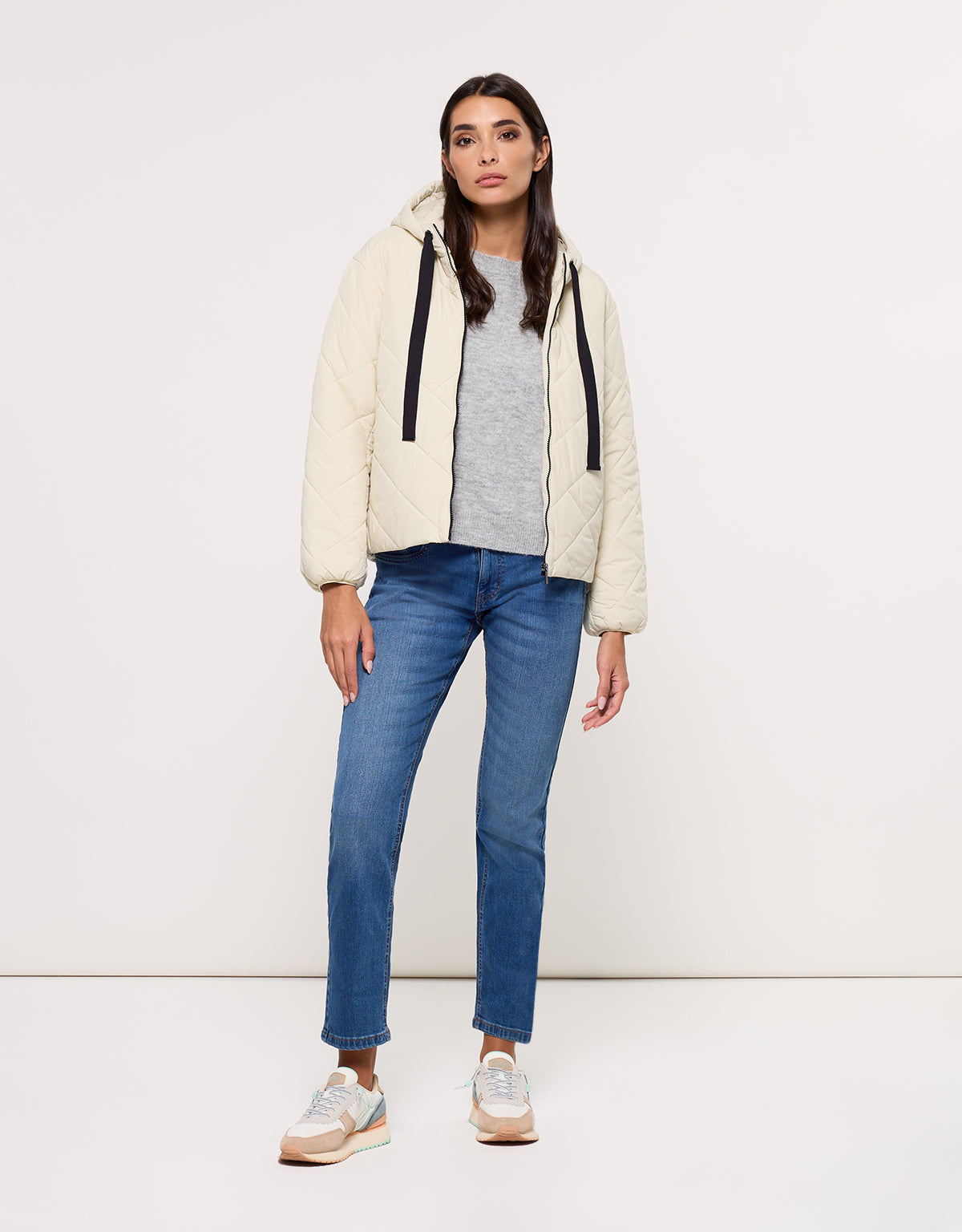 Chaqueta con Capucha Beige - Dumosa 7