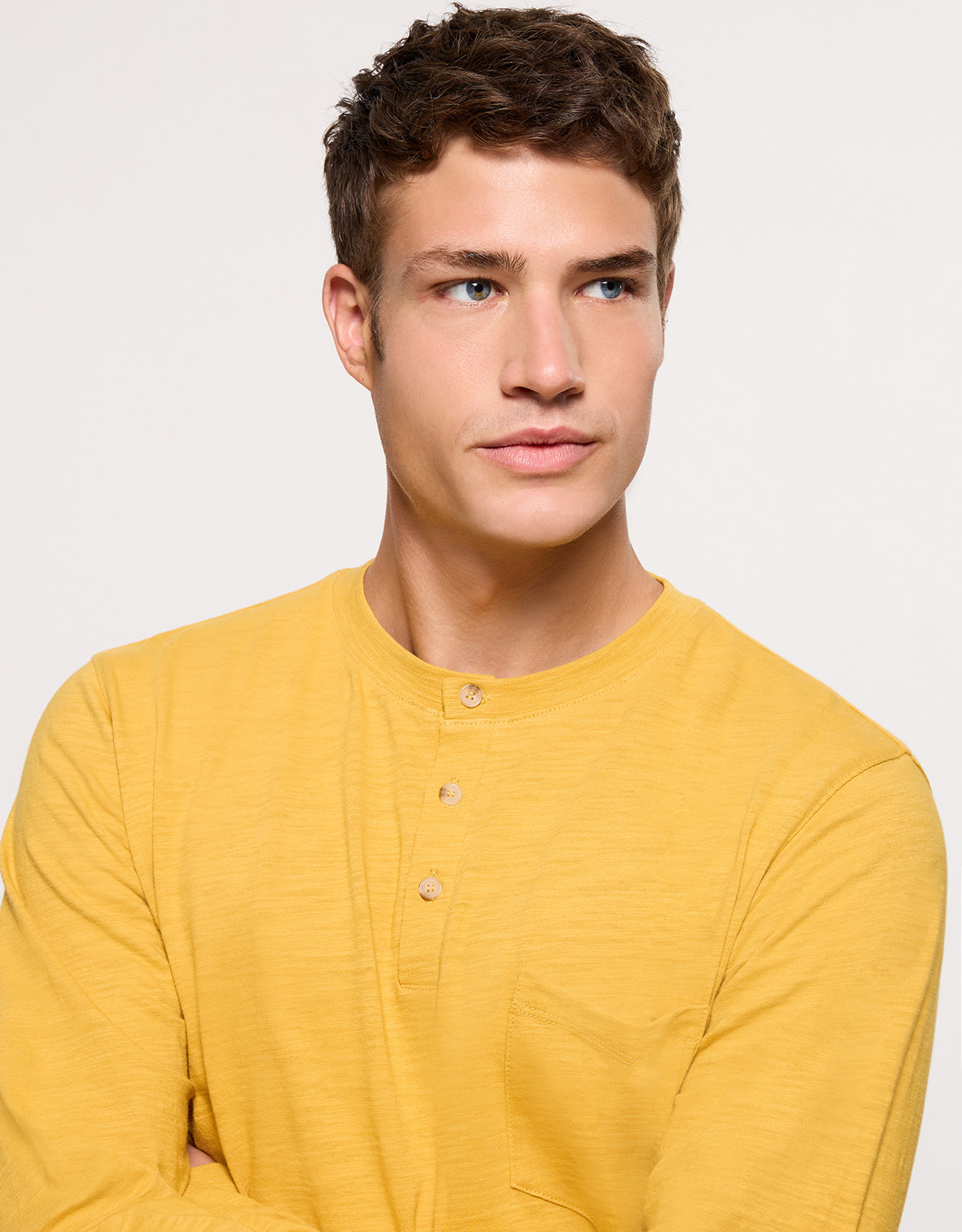 Camiseta Manga Larga Mostaza - Barnock 2