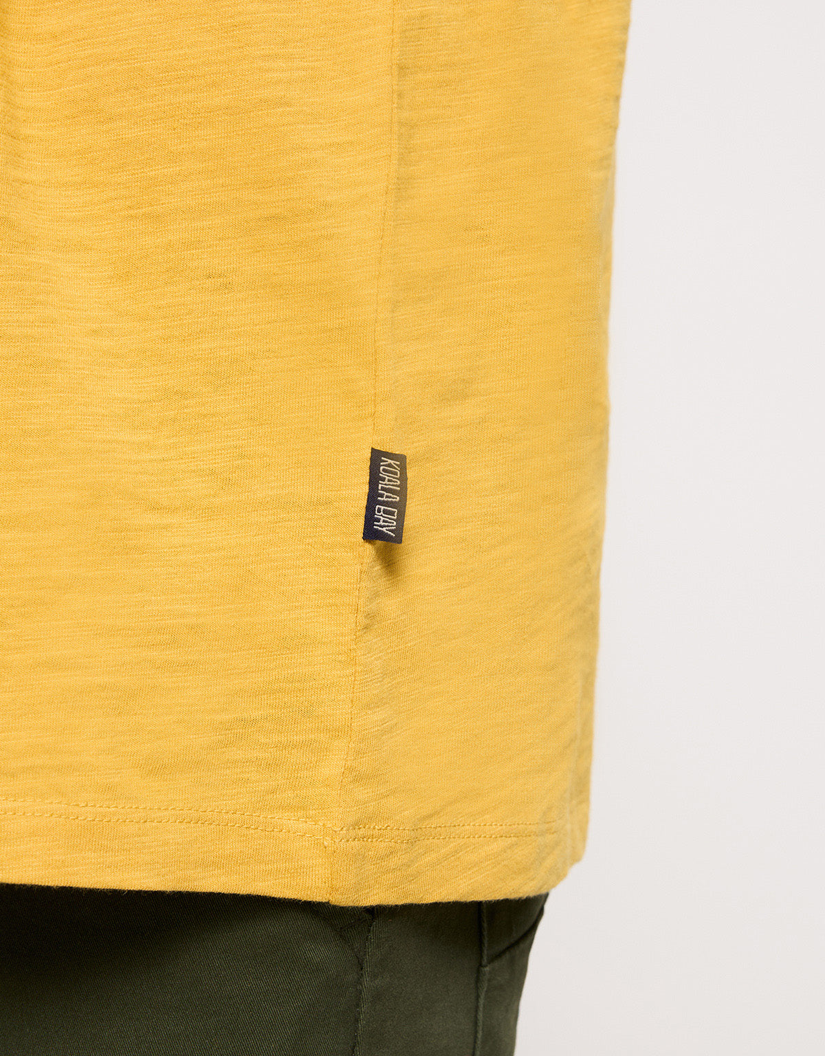 Camiseta Manga Larga Mostaza - Barnock 5