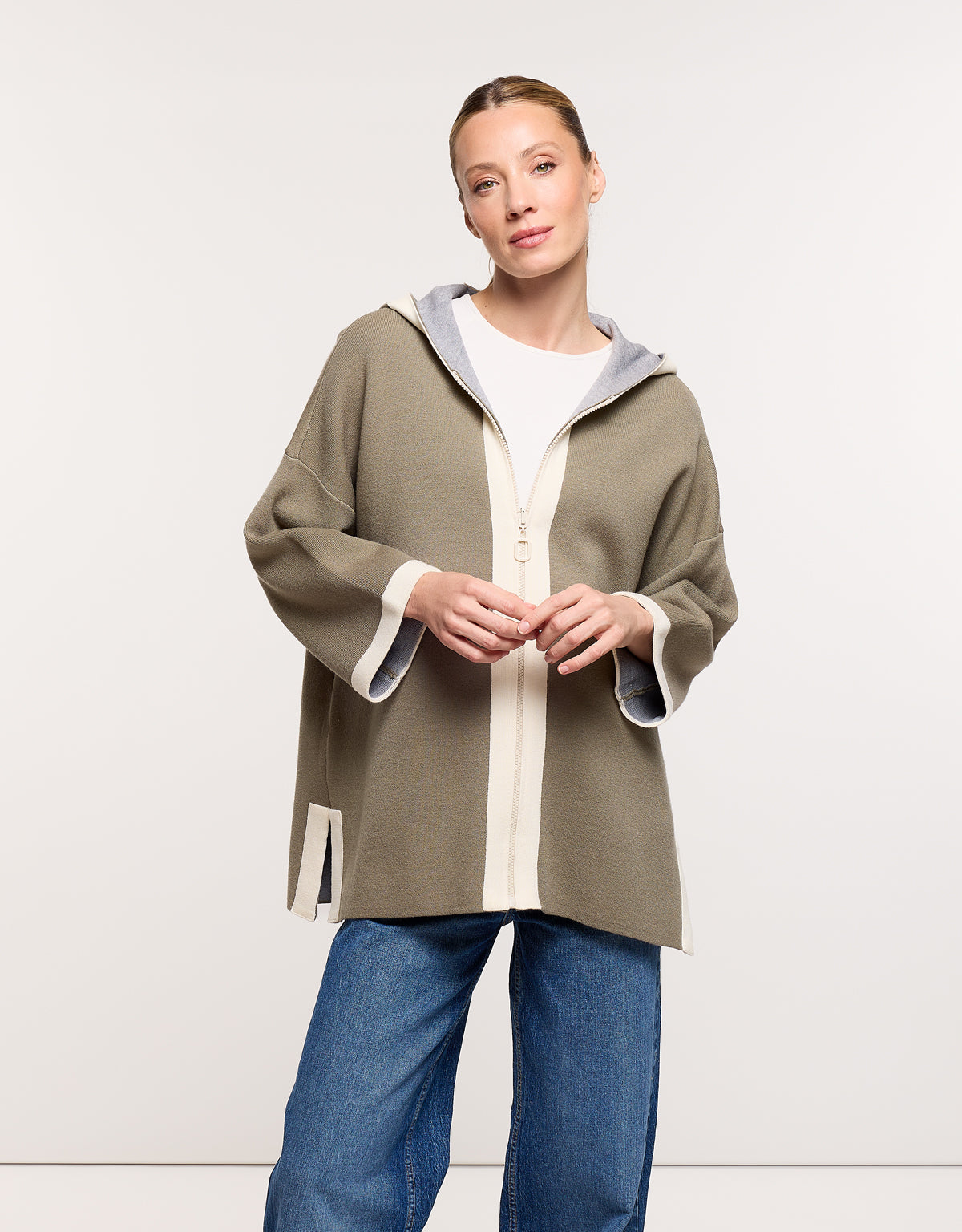 Chaqueta Poncho Caqui - Melbina 1