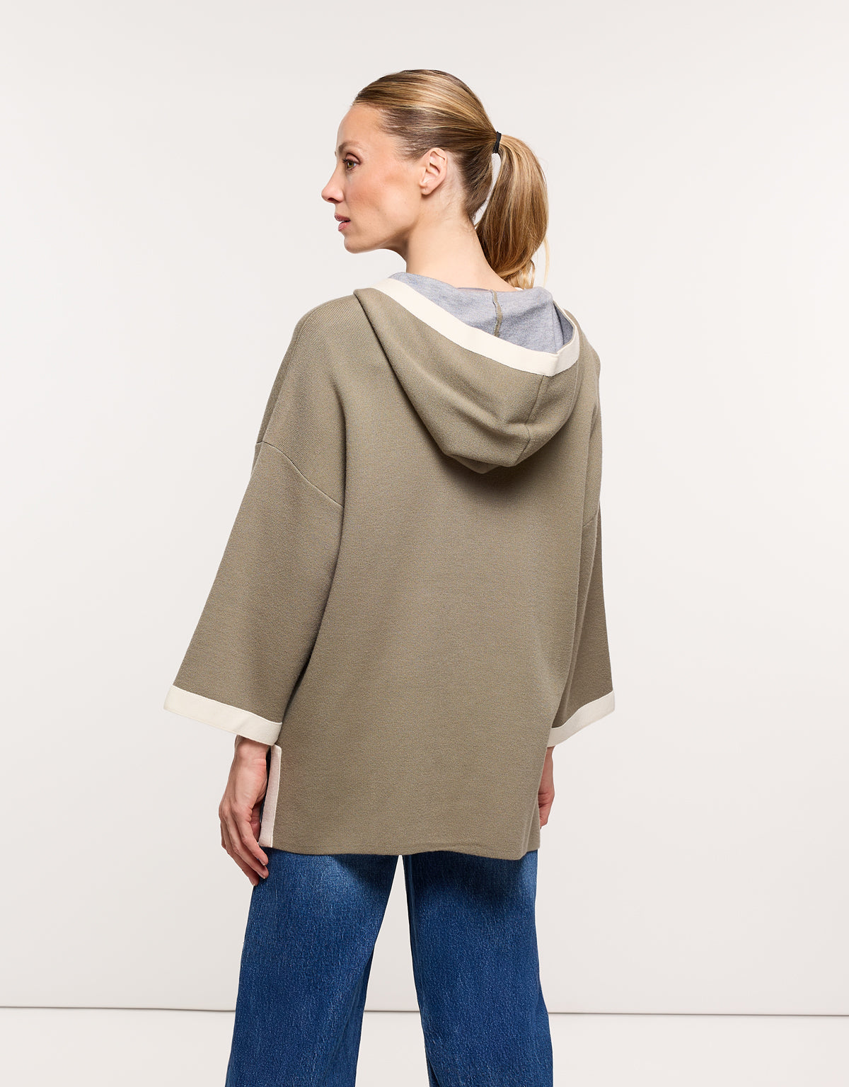 Chaqueta Poncho Caqui - Melbina 4