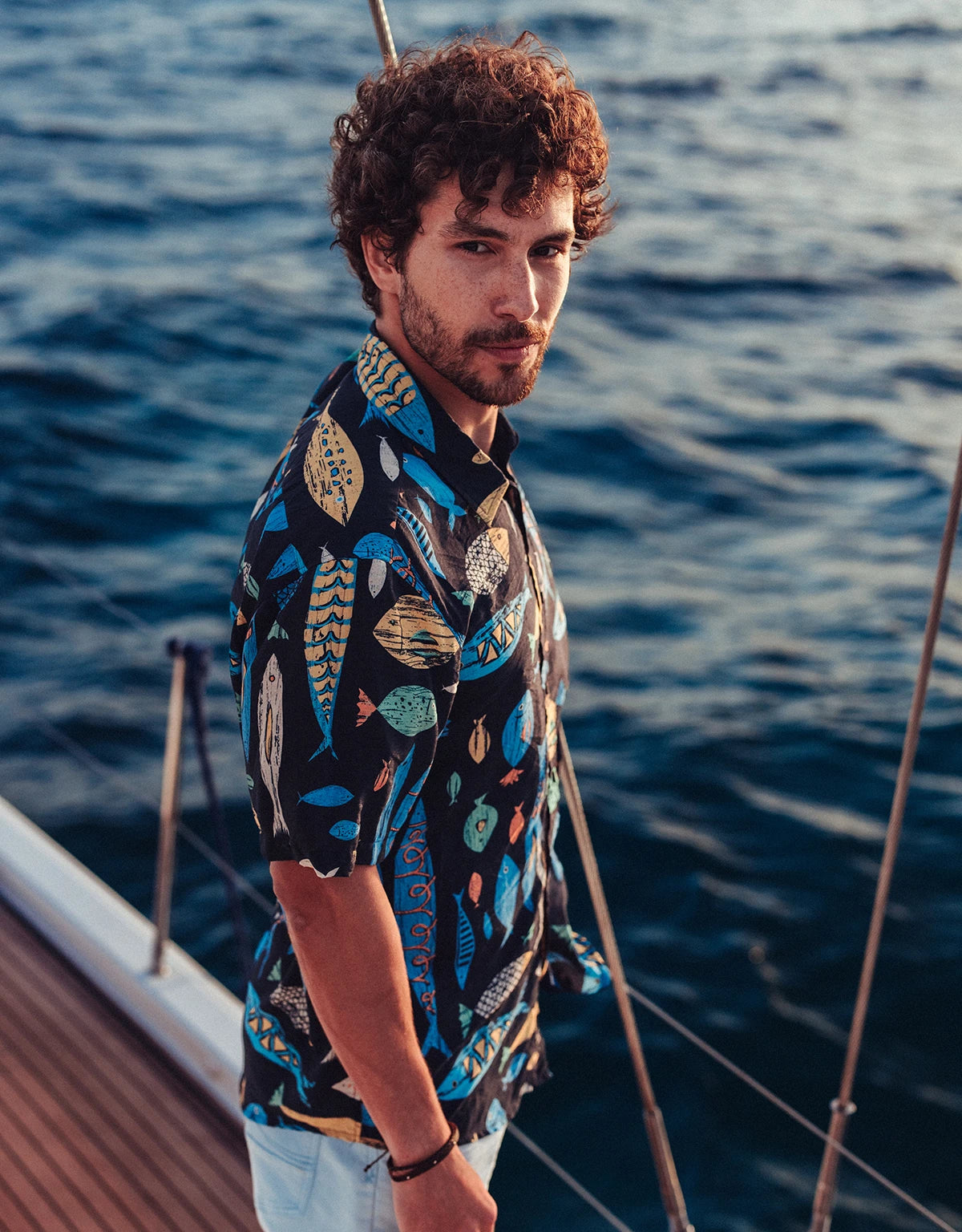 Marineblaues Kurzarmhemd - Fishwood