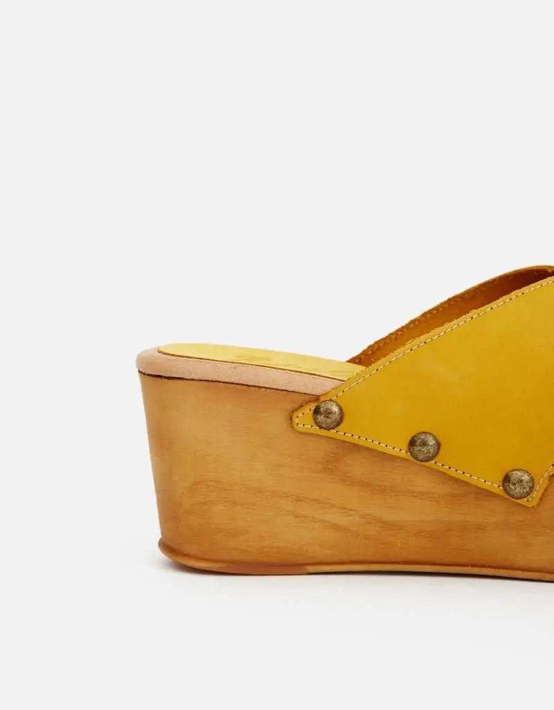 Zueco Mostaza - Varenna