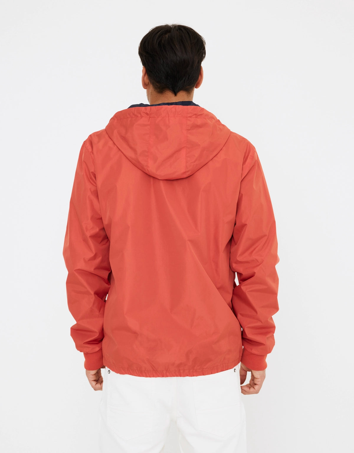 Chaqueta cortavientos roja 2