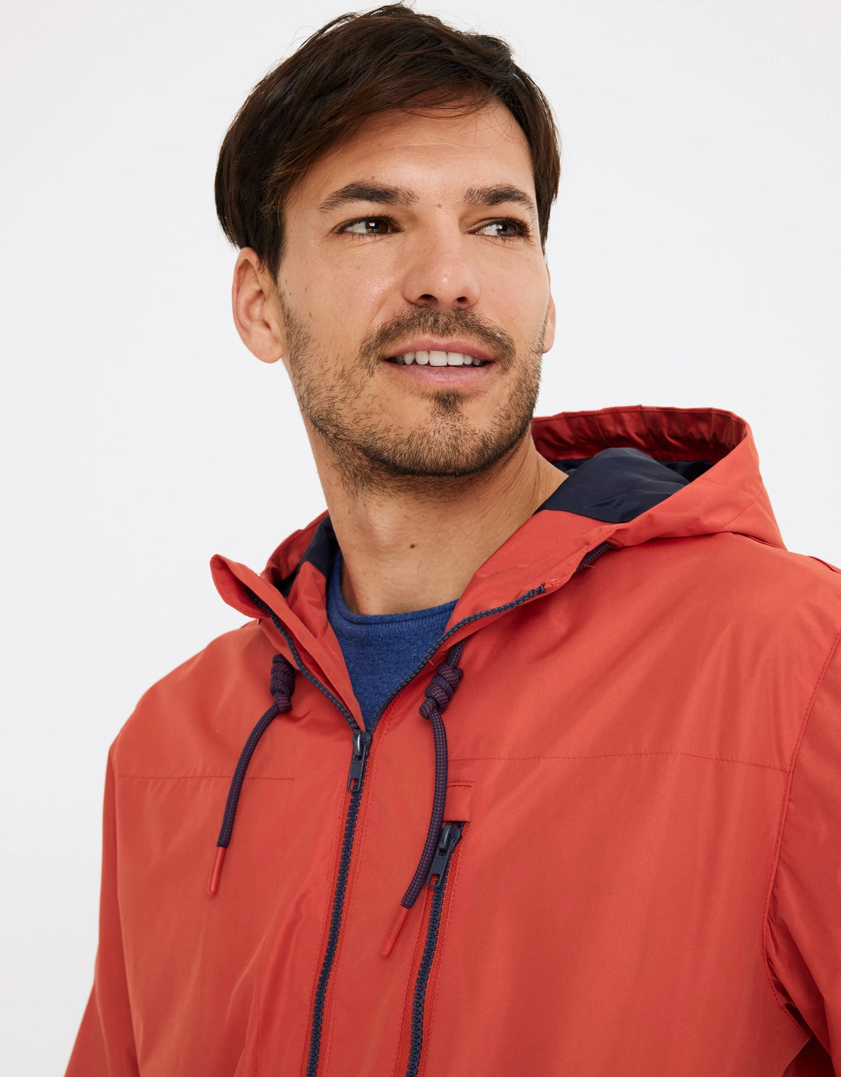 Chaqueta cortavientos roja 4