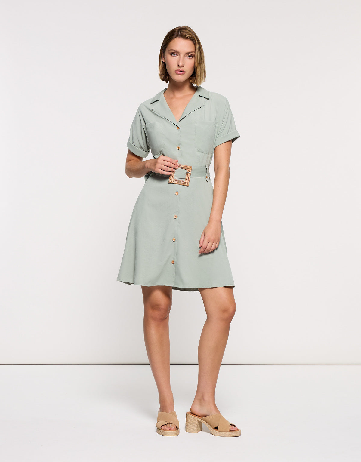 Kurzes Kleid in Hellkhaki – Ilice