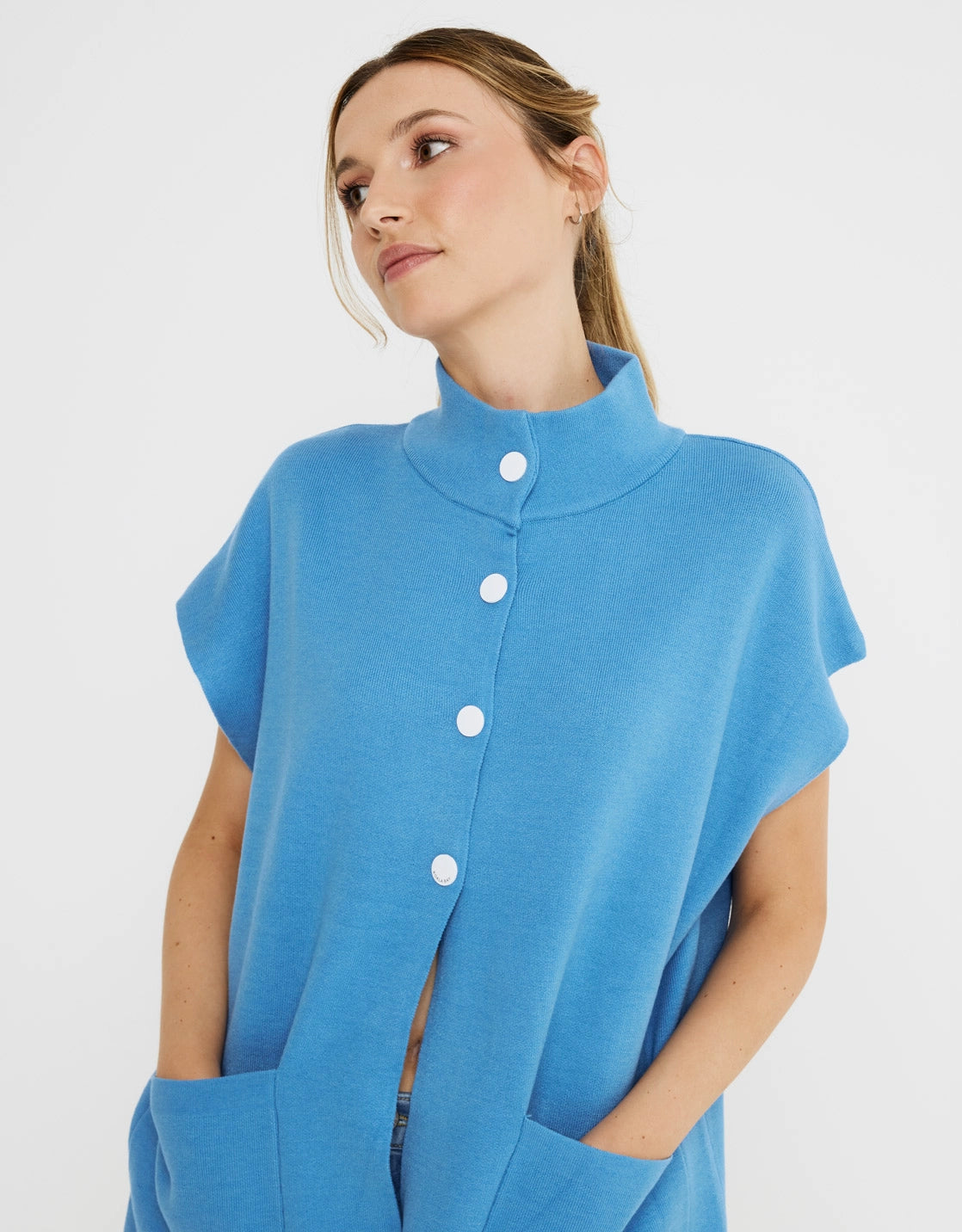 Poncho Botones - Martuno 