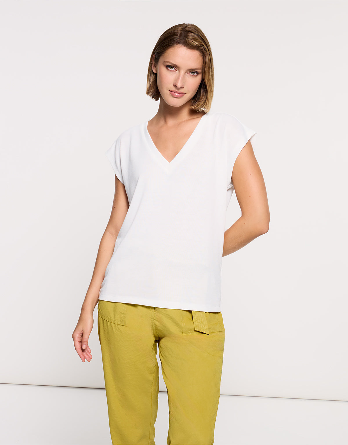 Camiseta Manga Corta Off White - Imara