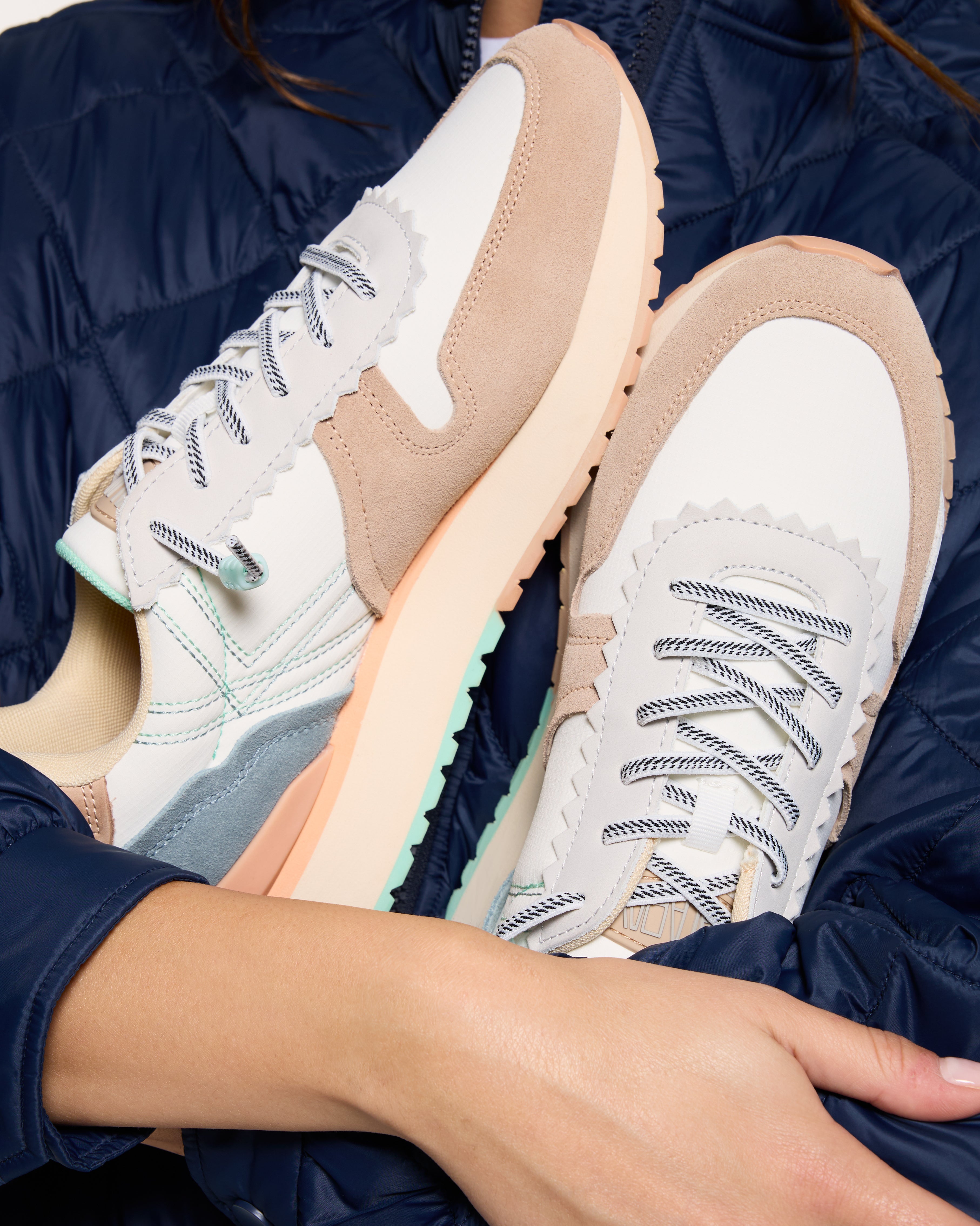 White Sneaker - Mars