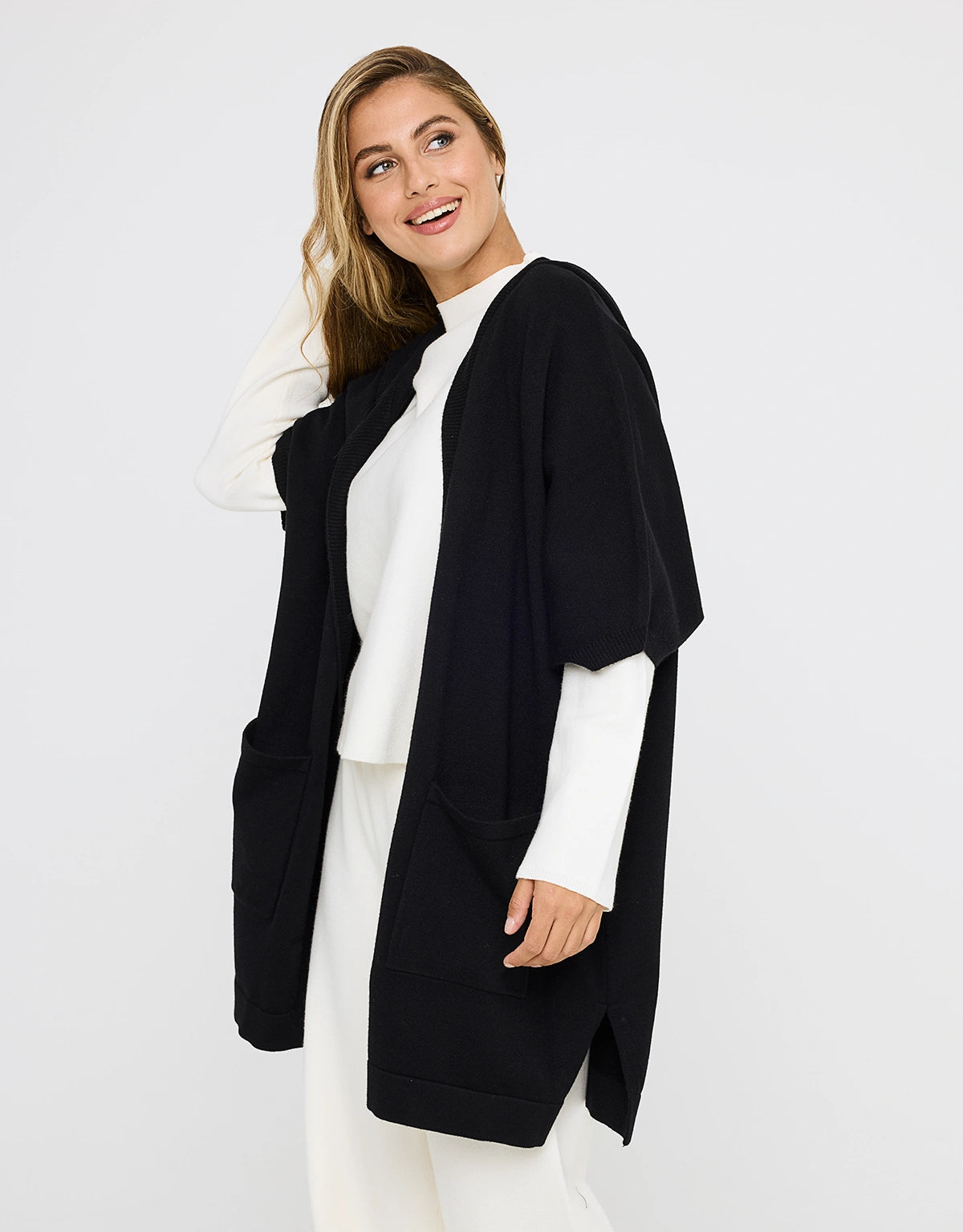 Poncho Abierto Negro - Alfonti 