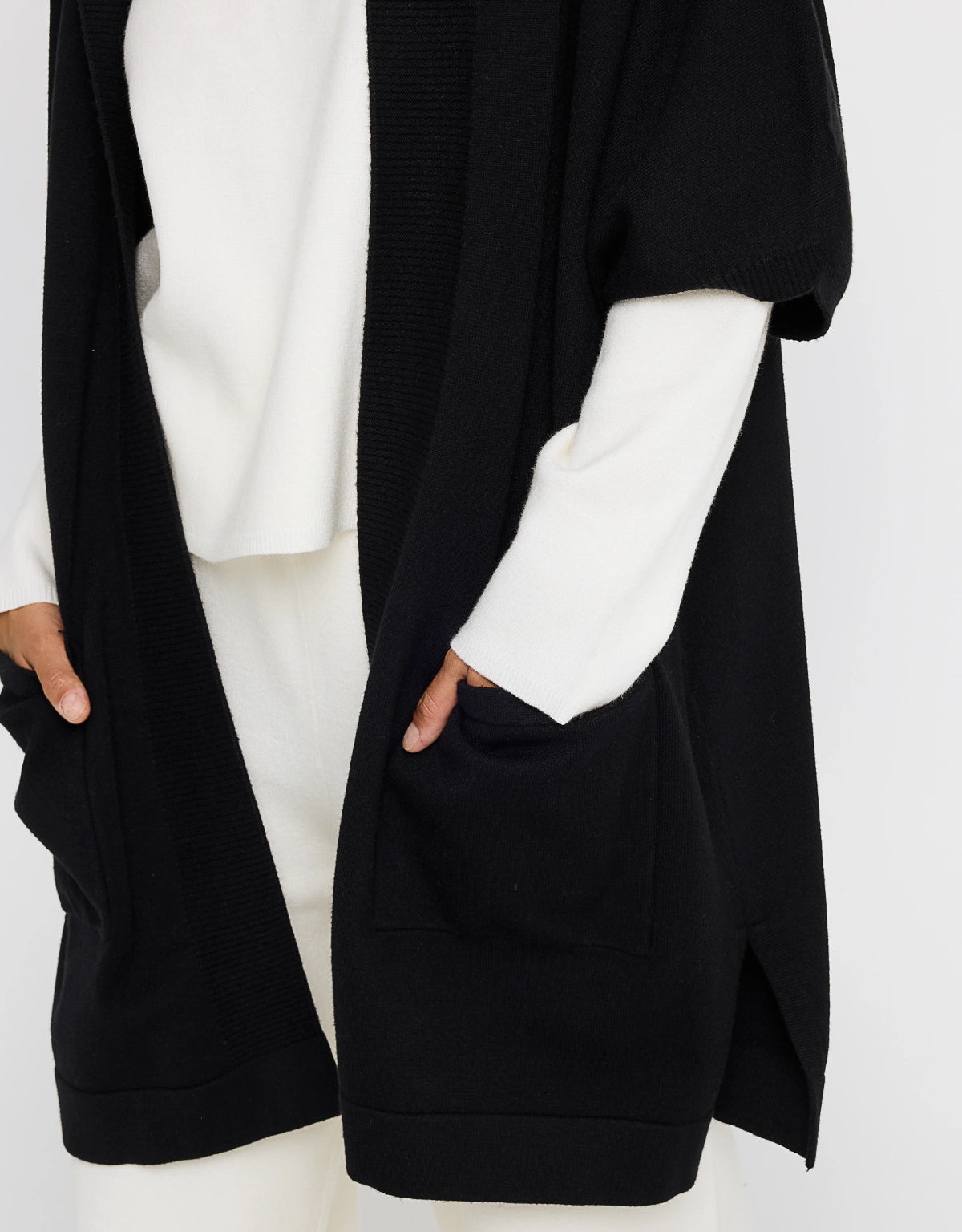 Poncho Abierto Negro - Alfonti 