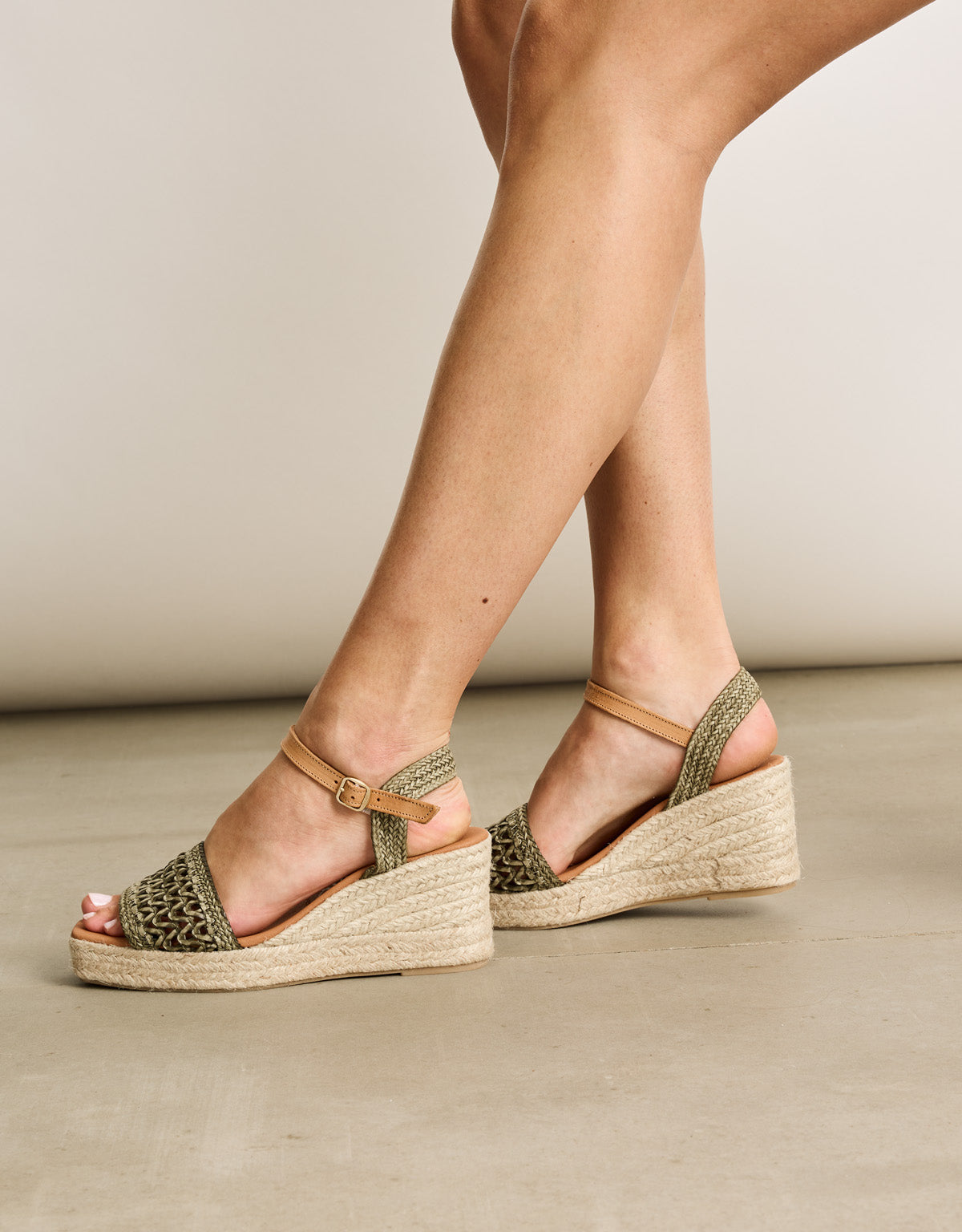 Cuña Verde Oliva - Hesna