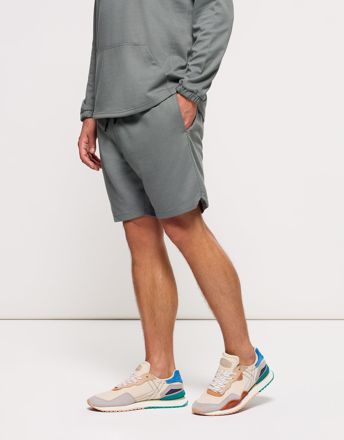 Bermuda Caqui - Post