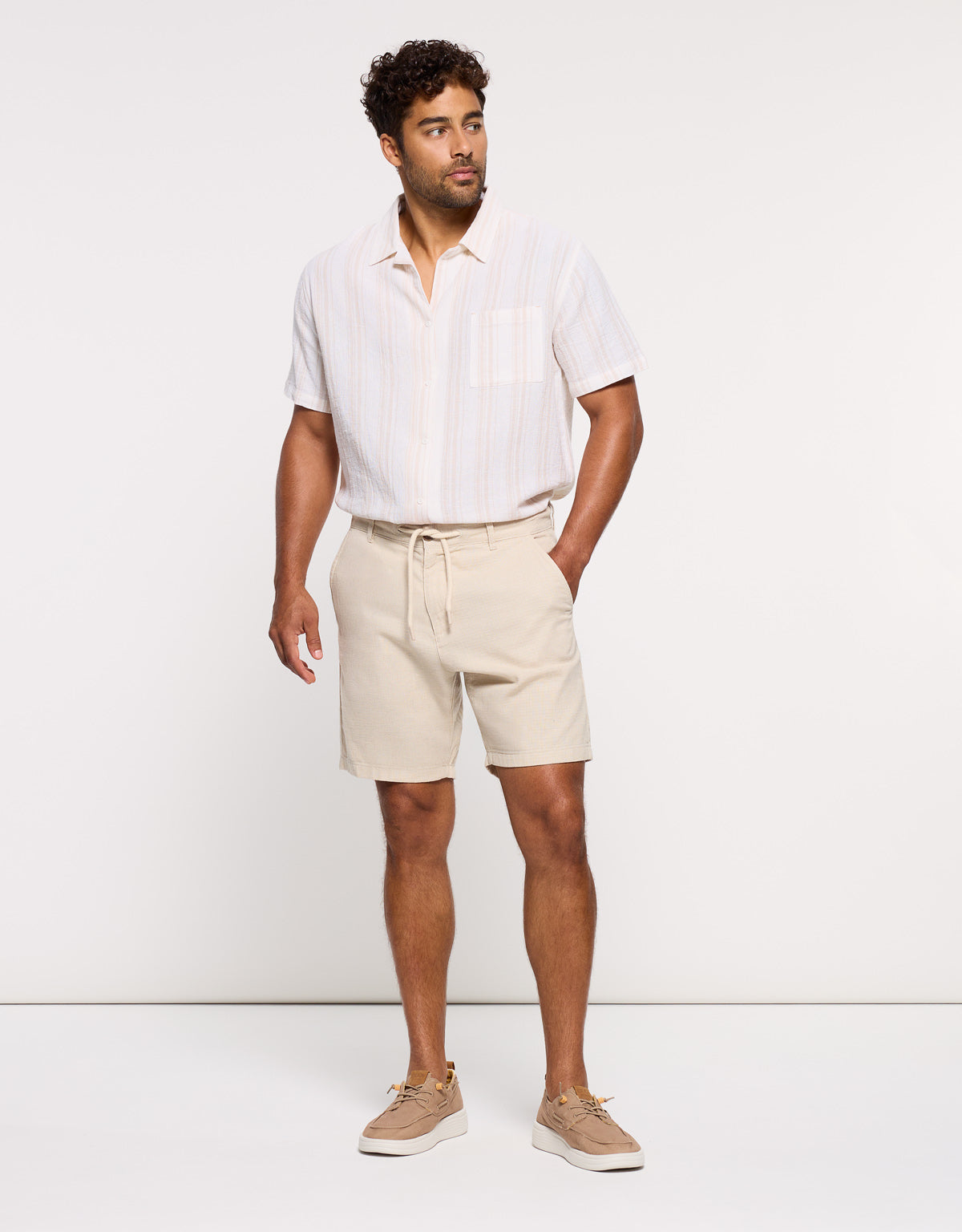 Beige Bermudashorts – Nafio Dos