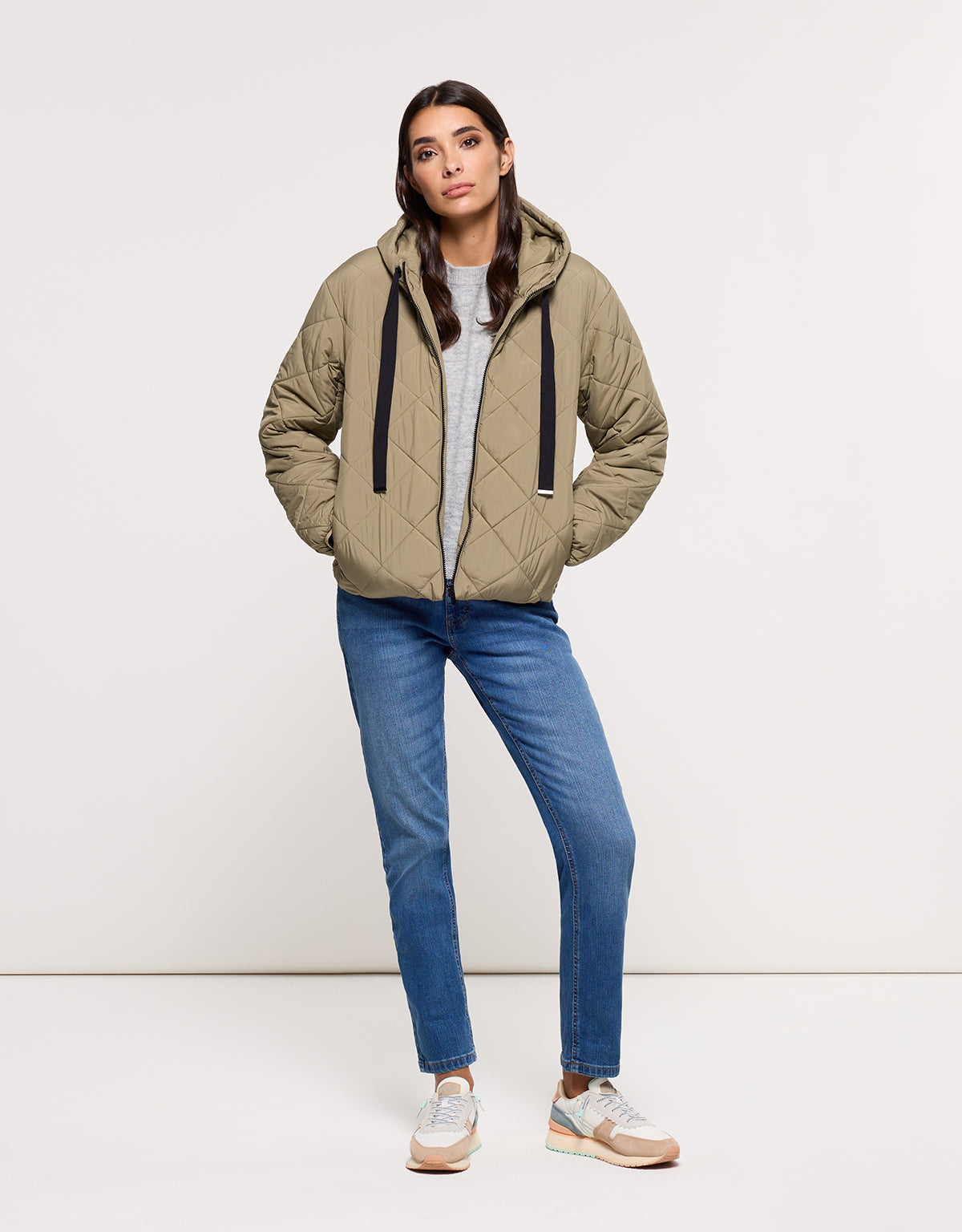 Chaqueta con Capucha Caqui - Dumosa 7