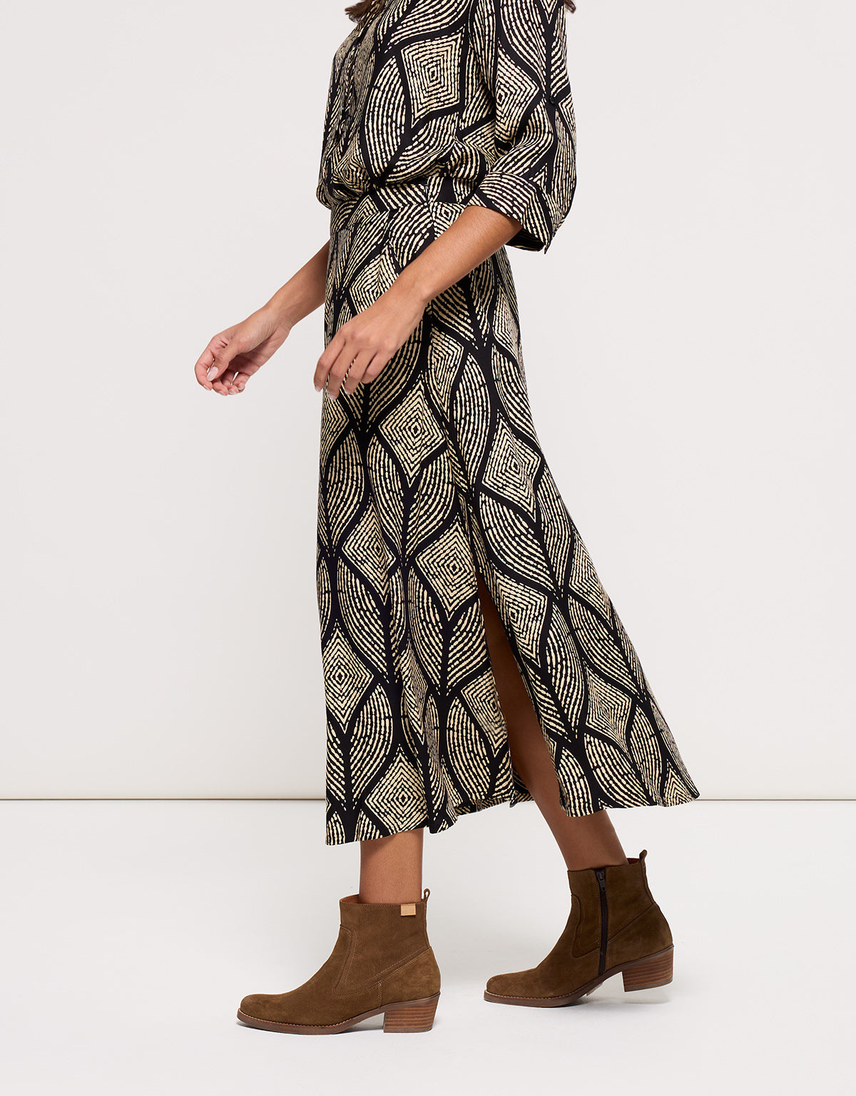 Falda Midi Negra - Sincual 3