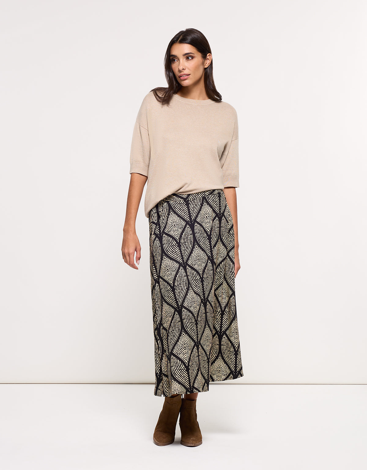 Falda Midi Negra - Sincual 8